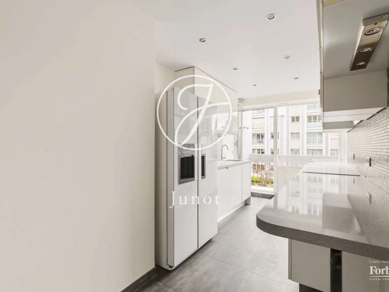 Appartement Paris 11e - 3 chambres - 93m²