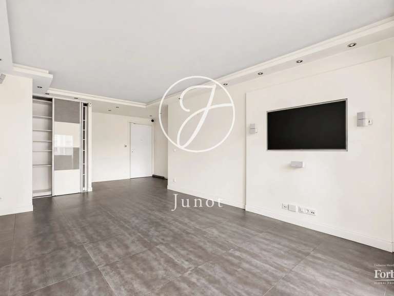 Appartement Paris 11e - 3 chambres - 93m²