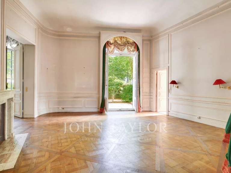 Appartement Paris 16e - 4 chambres - 201m²