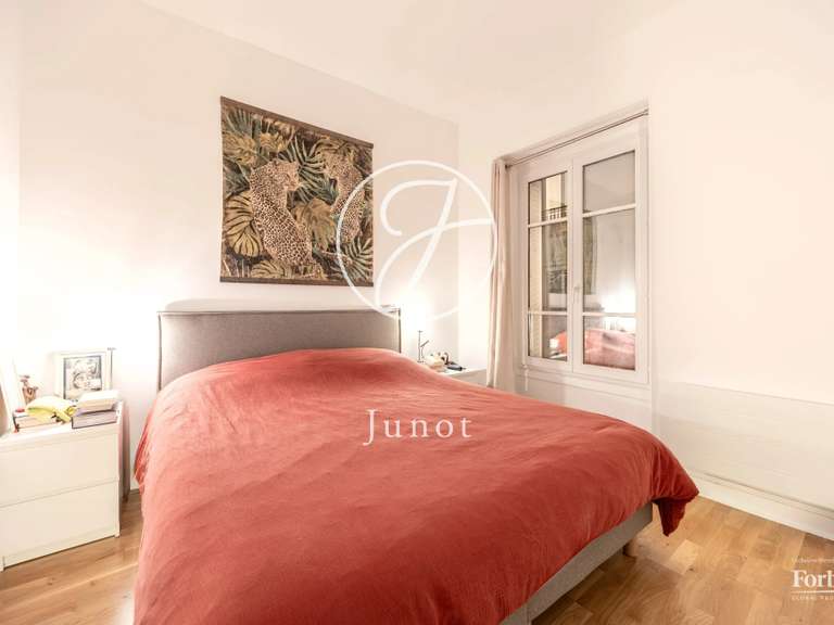 Appartement Paris 8e - 3 chambres - 147m²