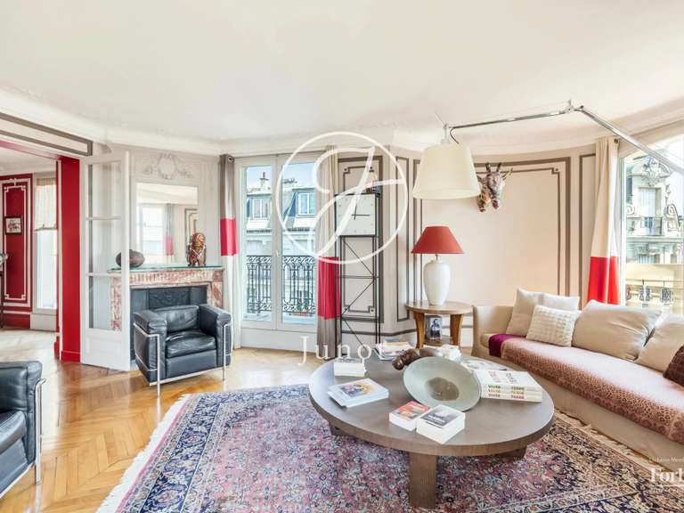 Appartement Paris 18e - 3 chambres - 203m²