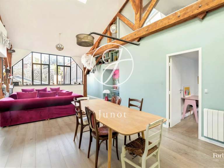 Appartement Paris 18e - 6 chambres - 132m²