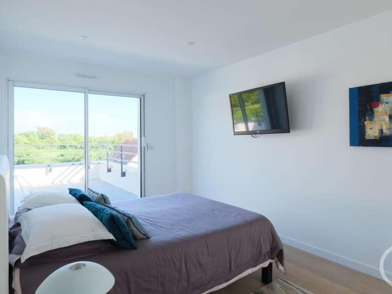 Maison Barneville-Carteret - 3 chambres - 254m²
