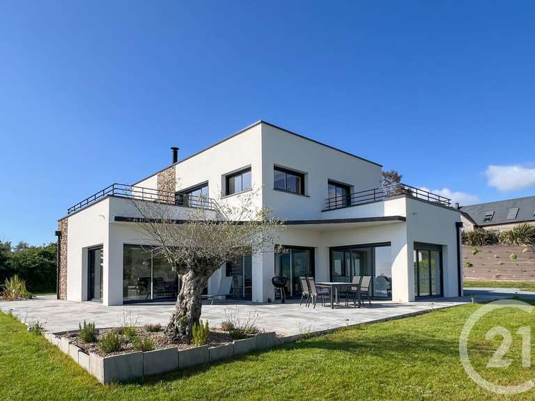 Maison Barneville-Carteret - 3 chambres - 254m²