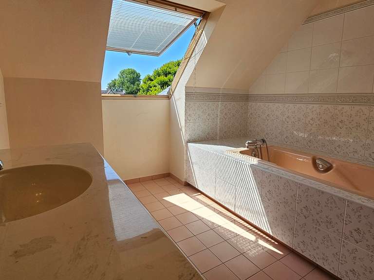 Maison Fouesnant - 5 chambres - 215m²