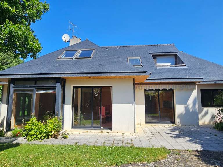 Maison Fouesnant - 5 chambres - 215m²