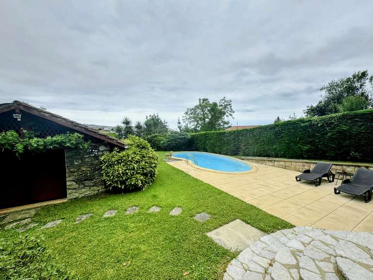 Maison Hendaye - 5 chambres - 140m²
