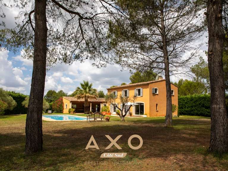 Maison Meyrargues - 4 chambres - 224m²
