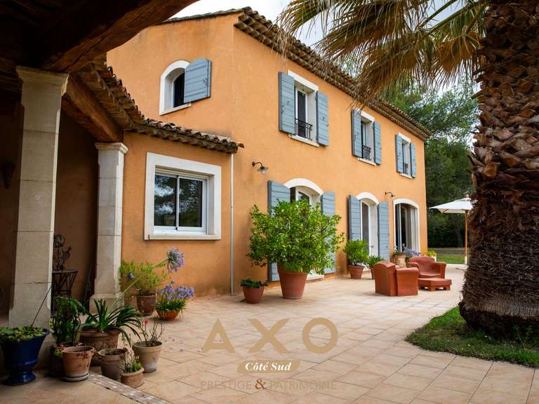 Maison Meyrargues - 4 chambres - 224m²