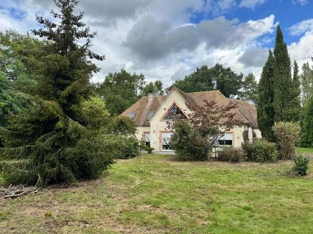 House Saint-Gatien-des-Bois - 4 bedrooms - 280m²