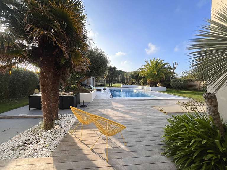 House Pordic - 4 bedrooms - 214m²