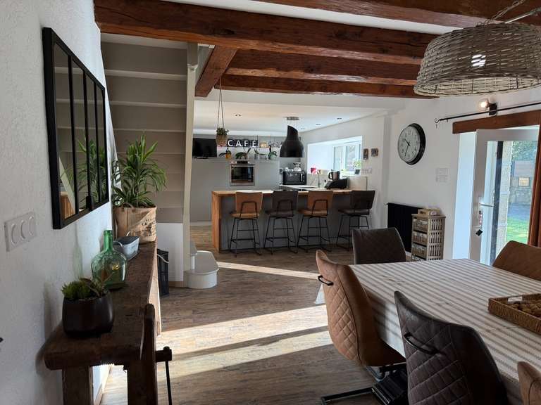 Maison Plouhinec - 8 chambres - 236m²