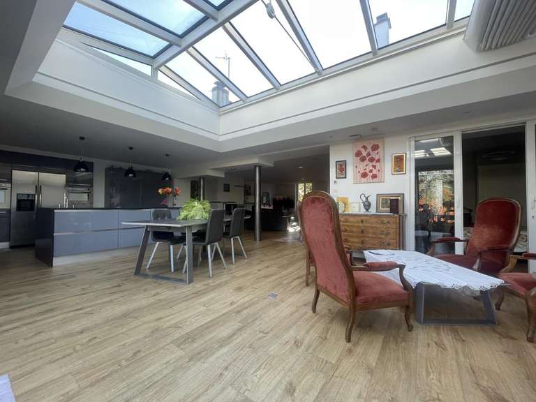 Maison Rezé - 3 chambres - 217m²