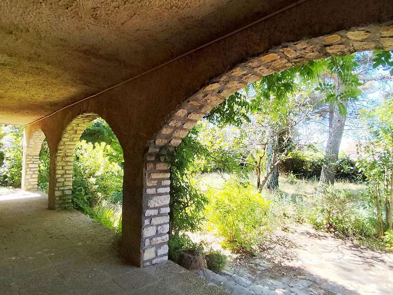 Maison Uzès - 7 chambres - 242m²