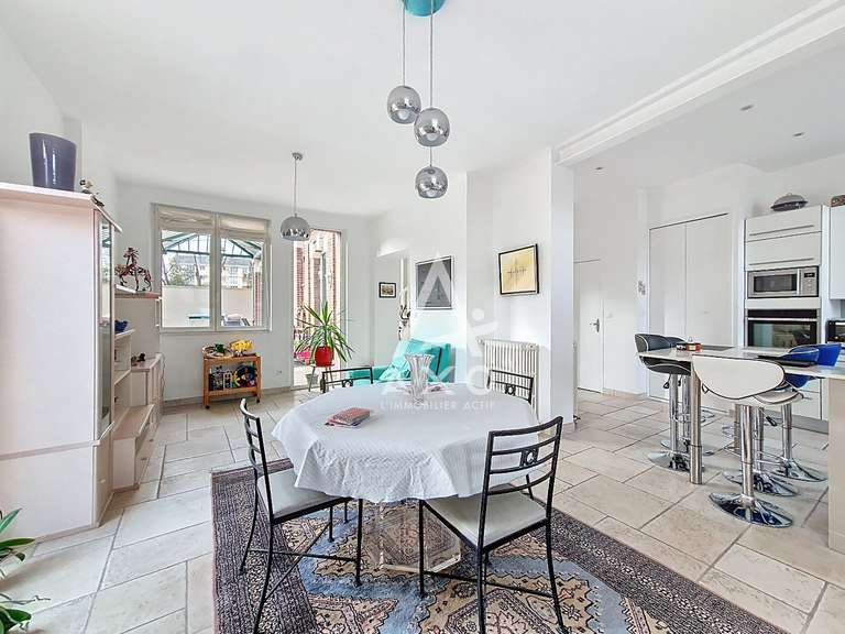 Maison Fouquenies - 5 chambres - 216m²