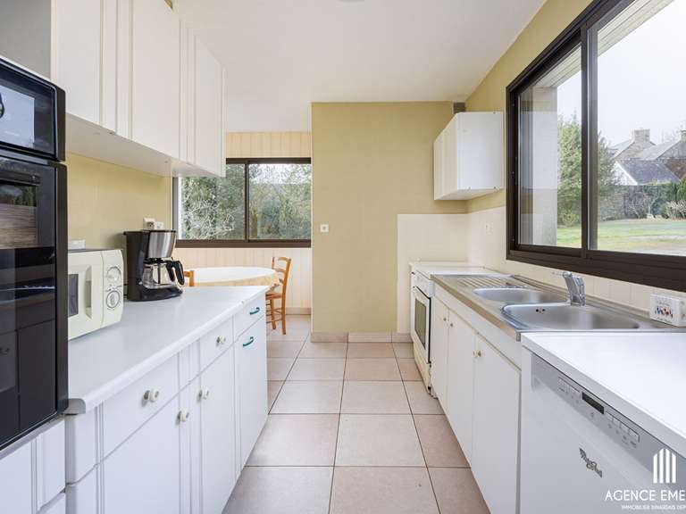 Maison Plouër-sur-Rance - 4 chambres - 130m²