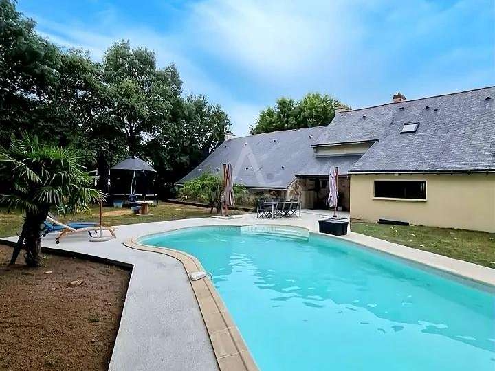 Maison Verrie - 5 chambres - 240m²