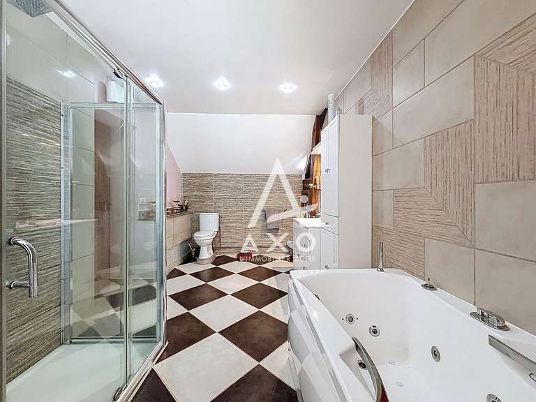 Maison Préfontaines - 6 chambres - 416m²