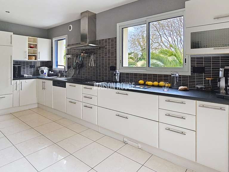 Maison Sarzeau - 6 chambres - 241m²