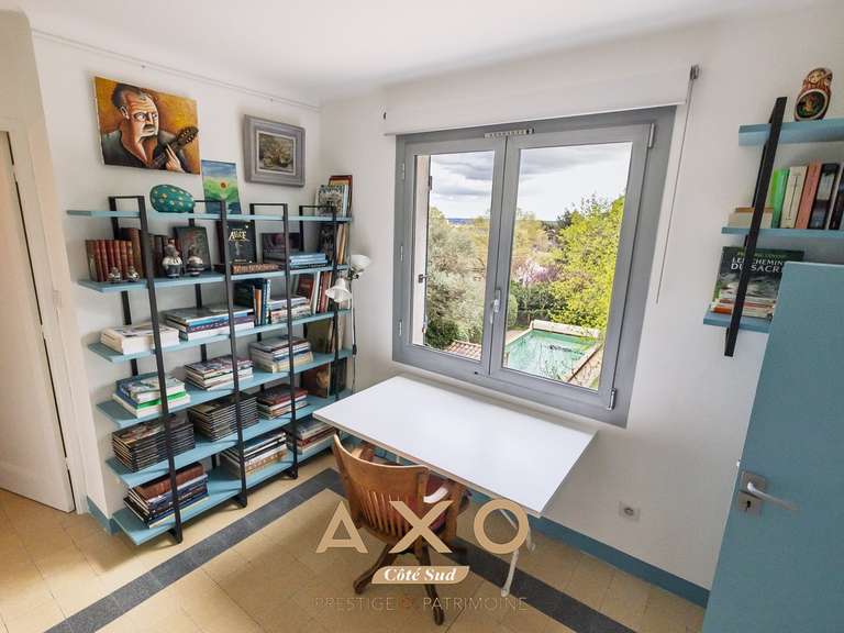 Maison Nîmes - 5 chambres - 210m²