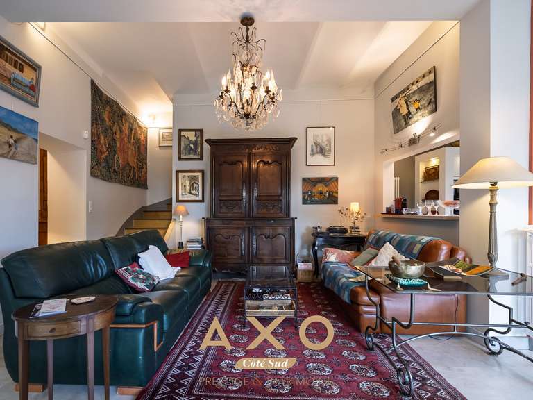 Maison Nîmes - 5 chambres - 210m²
