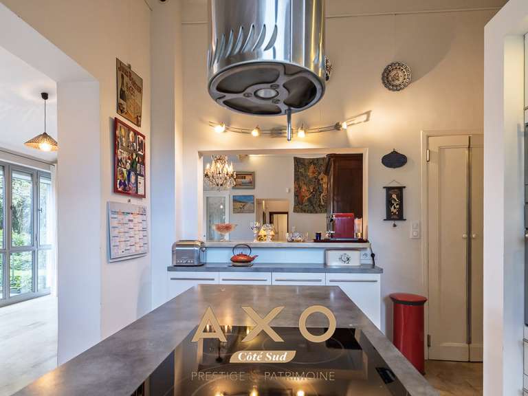 Maison Nîmes - 5 chambres - 210m²