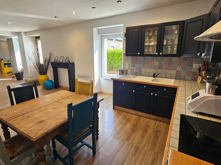 Maison Trégunc - 4 chambres - 228m²