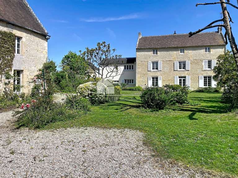 Maison Biéville-Beuville - 6 chambres - 246m²