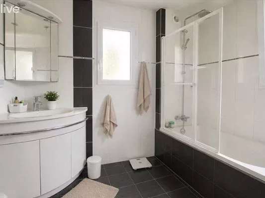Maison Saint-Sébastien-Sur-Loire Centre - 4 chambres - 195m²