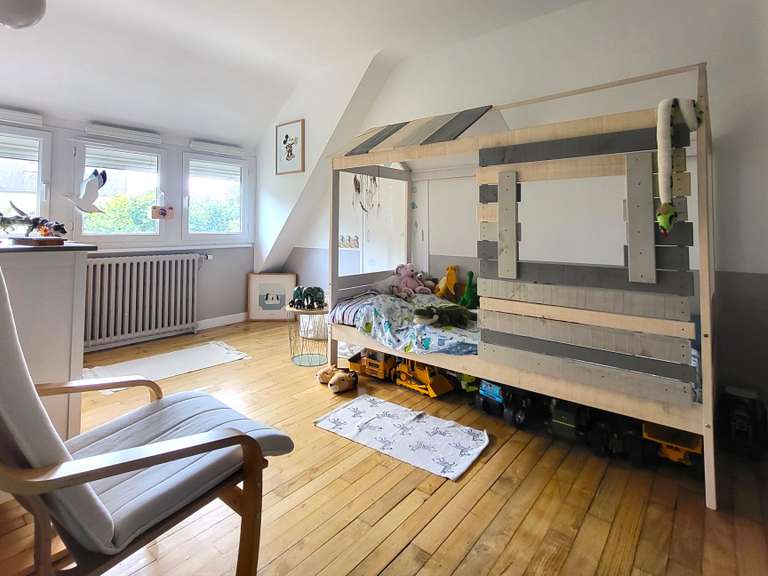 Maison Pleuven - 4 chambres - 203m²