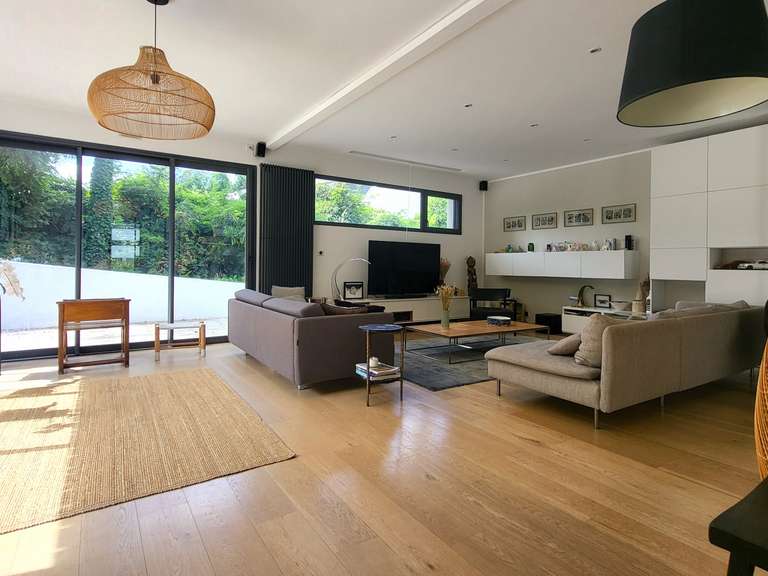 Maison Pleuven - 4 chambres - 203m²