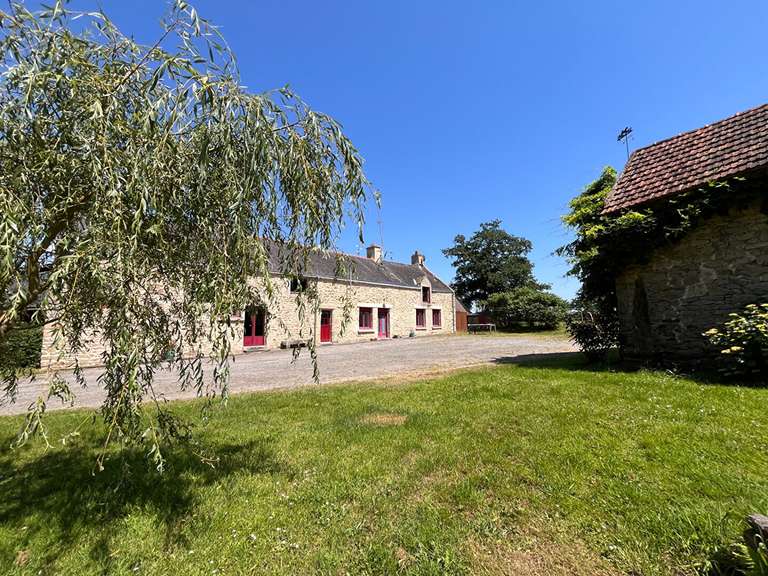 Maison Surzur - 4 chambres - 188m²