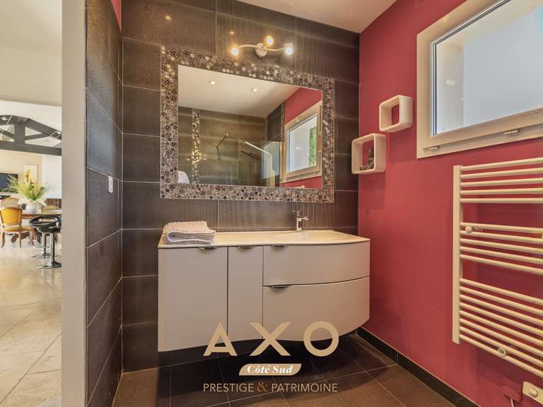 Maison Trets - 4 chambres - 220m²