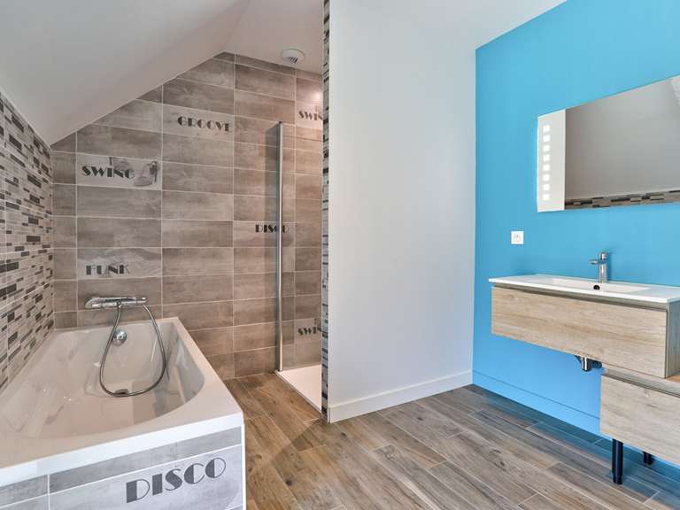 Maison Surzur - 5 chambres - 300m²