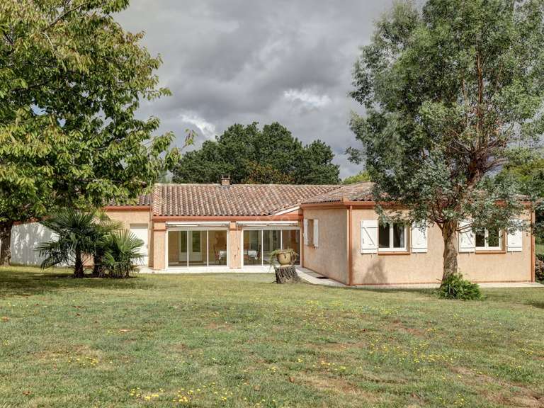 House Rouffiac-Tolosan - 3 bedrooms - 135m²