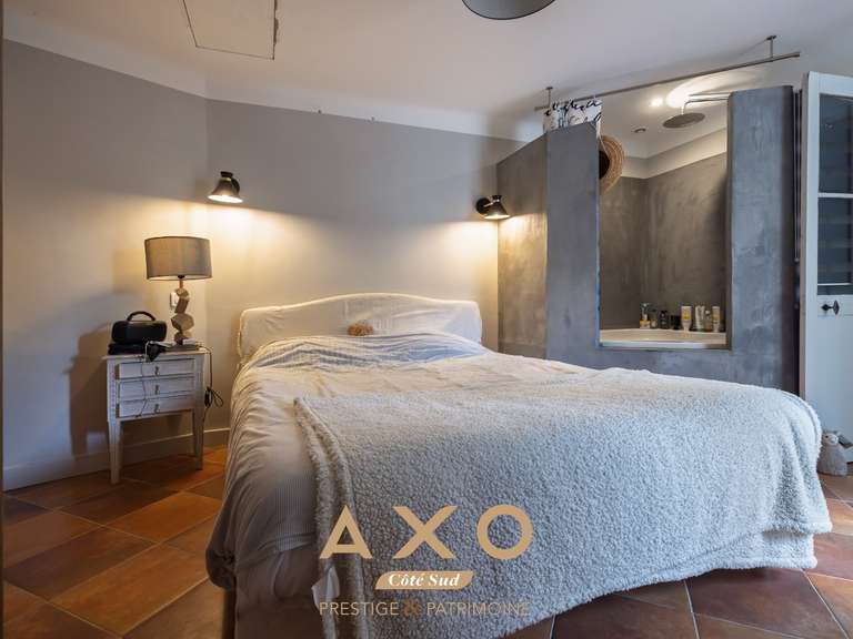 Maison Cucuron - 3 chambres - 170m²