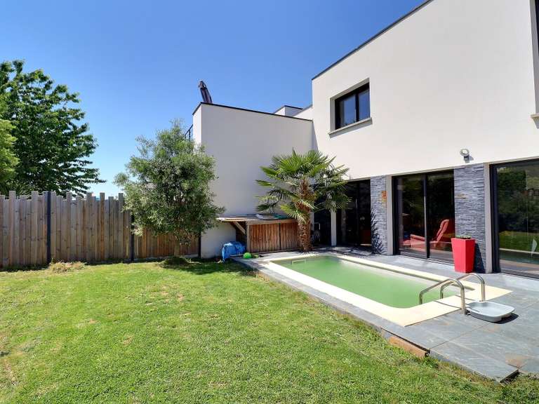 Maison Betton - 6 chambres - 182m²