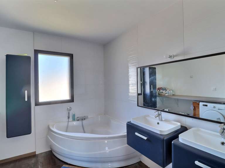 Maison Betton - 6 chambres - 182m²