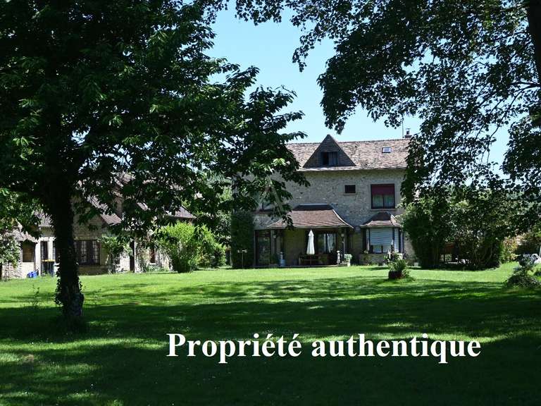 Maison Ménilles - 7 chambres - 240m²