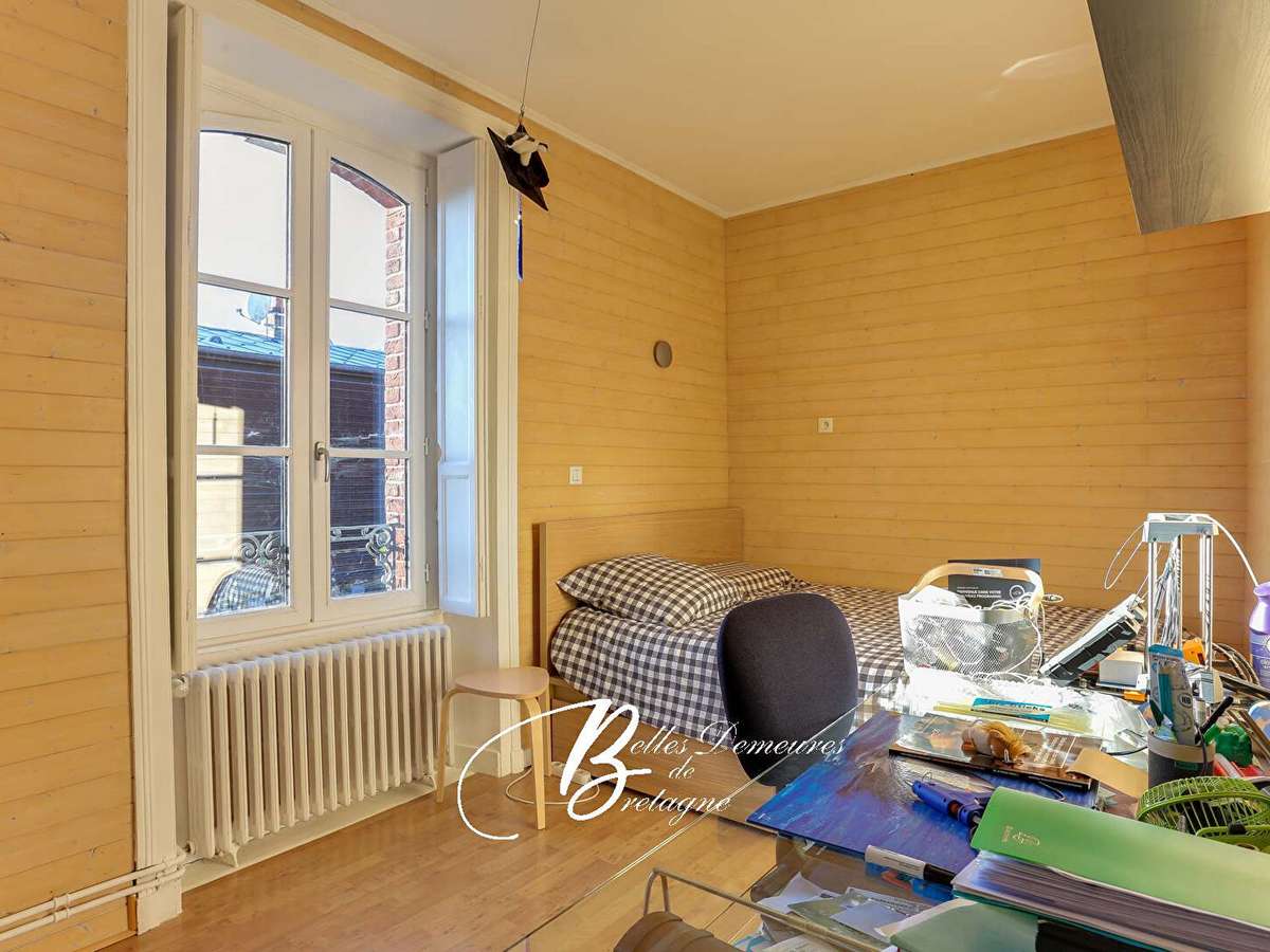 Maison Bruz