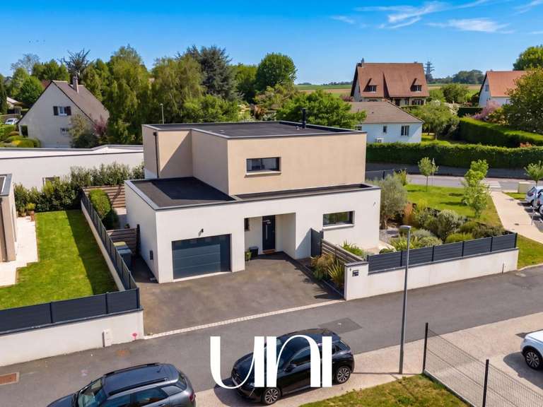 House Saint-Contest - 4 bedrooms - 167m²