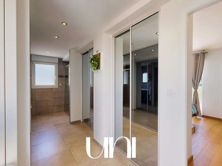 House Saint-Martin-de-Fontenay - 7 bedrooms - 441m²