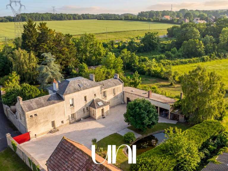 House Saint-André-sur-Orne - 6 bedrooms - 232m²
