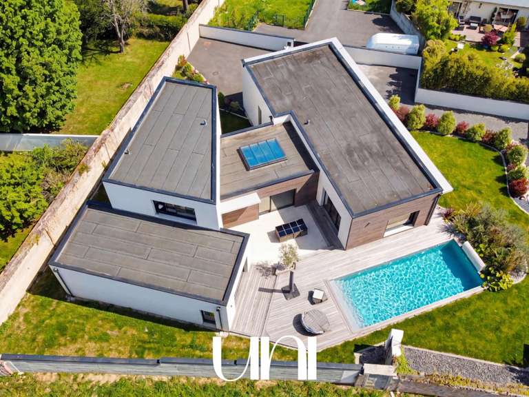 House Biéville-Beuville - 4 bedrooms - 300m²