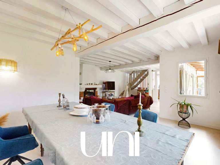 House Bonneville-sur-Touques - 5 bedrooms - 185m²