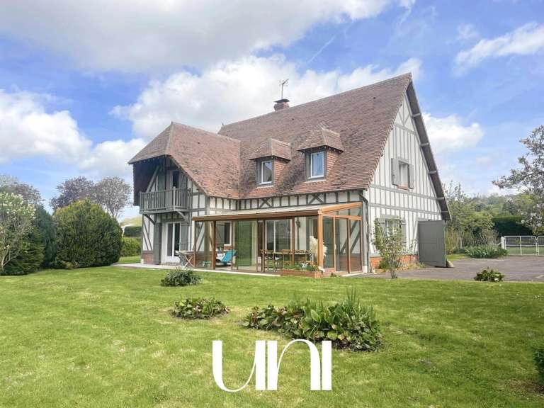 House Bonneville-sur-Touques - 5 bedrooms - 185m²