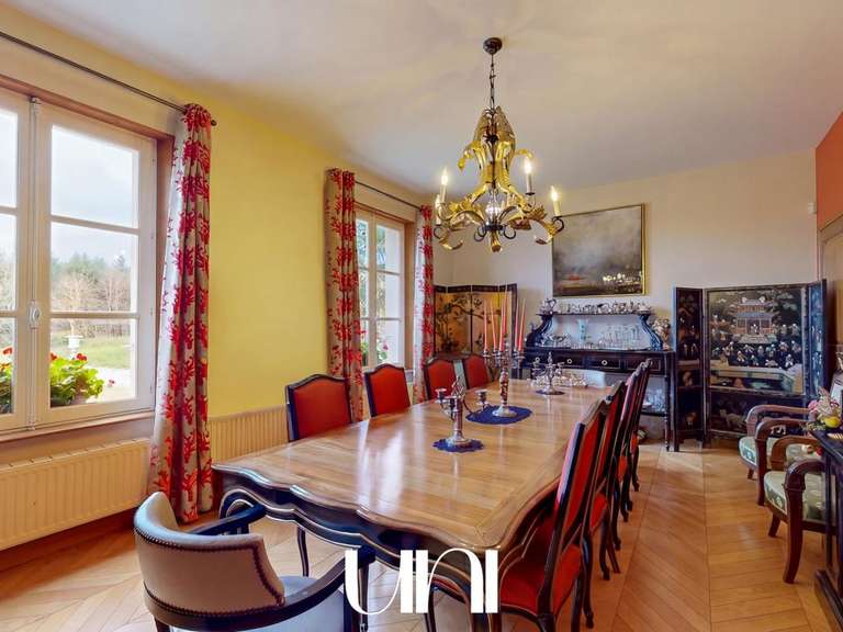 Maison Bacilly - 7 chambres - 485m²