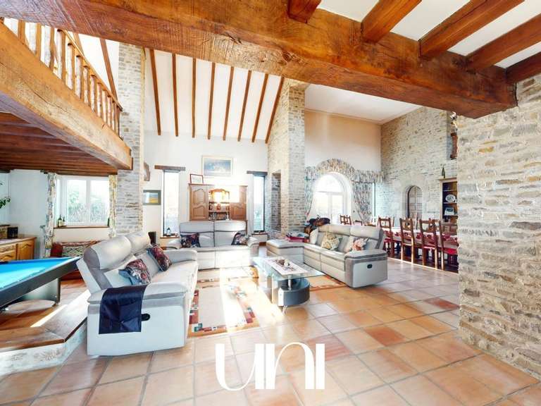Maison Saint-Aubin-des-Préaux - 8 chambres - 587m²