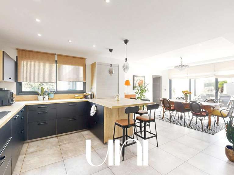 Maison Biéville-Beuville - 4 chambres - 172m²