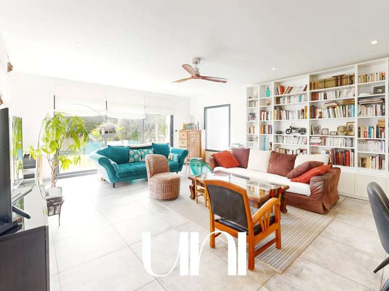 Maison Biéville-Beuville - 4 chambres - 172m²